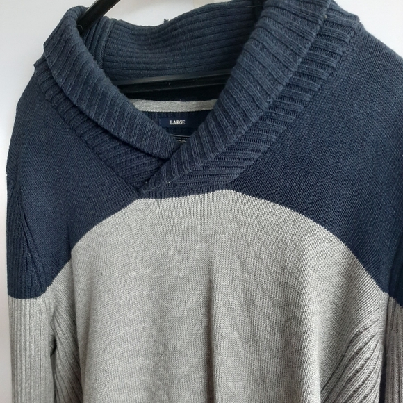 Large Mens American Rag Sweater - Picture 3 of 7